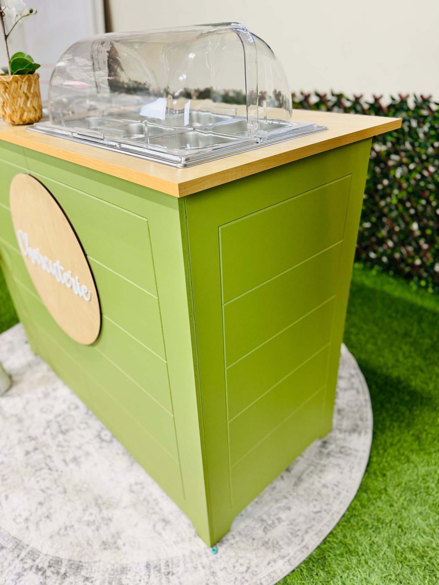 Ematik Foldable 4ft Charcuterie Catering Shiplap Table Collapsible Cart Mobile Snack Bar Wooden Display-Olive Green