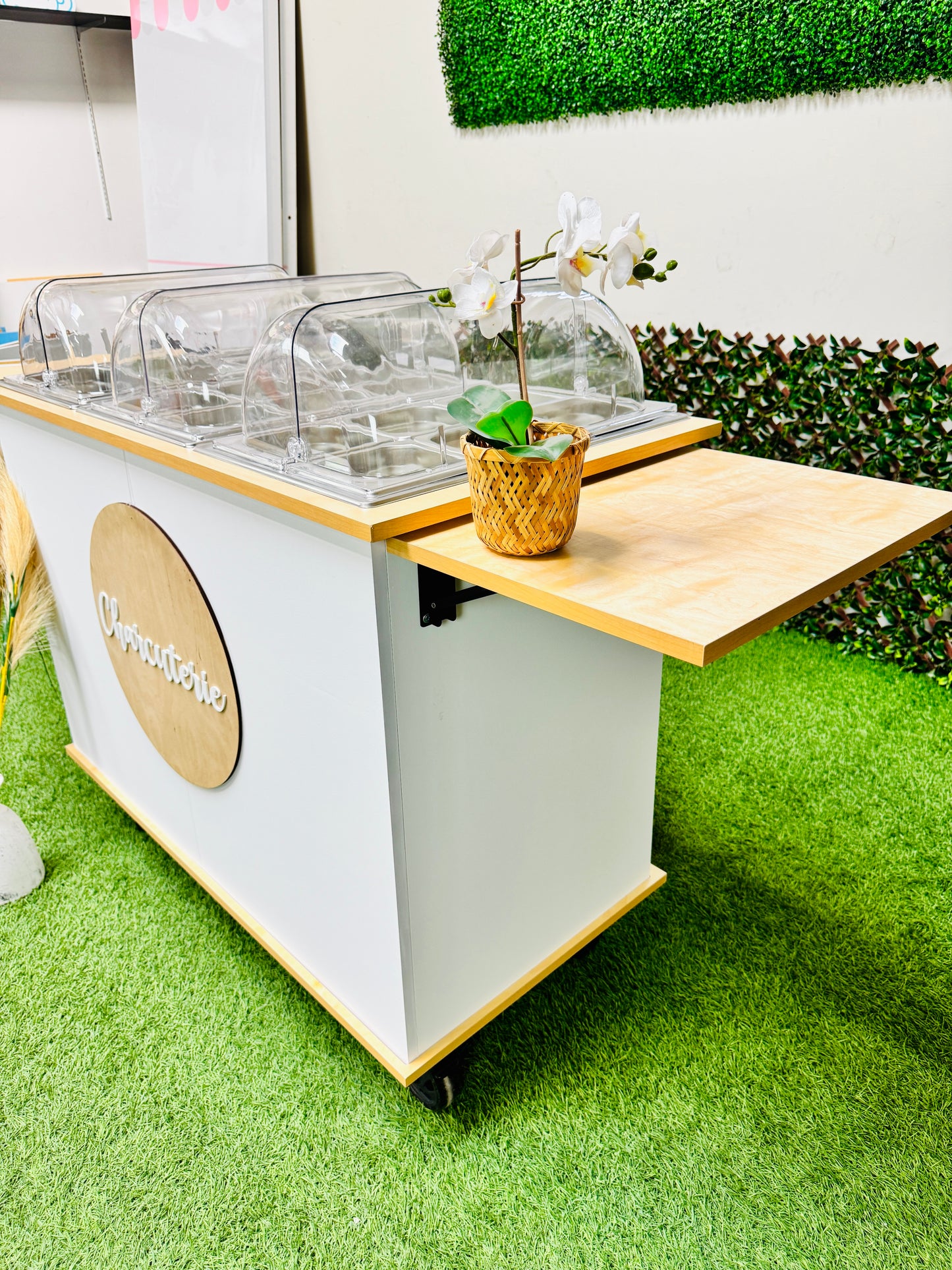 Ematik Charcuterie Cart 4ft -THE CLASSY- Portable Snack Bar Catering Cart White Color with side tables