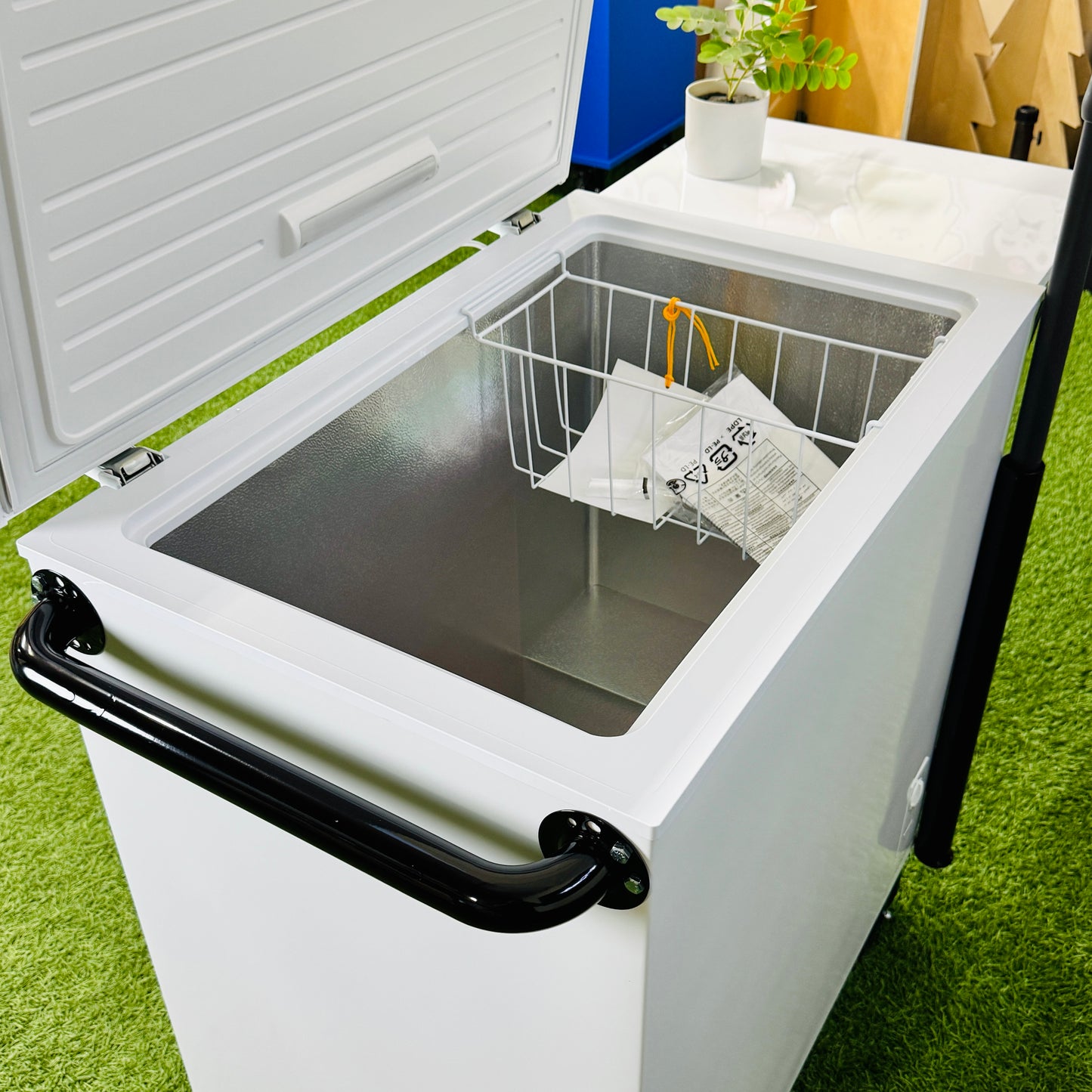 Ice Cream Cart 7cu Portable Freezer Chest with Wheels, Umbrella Holder , Side Table & Logos