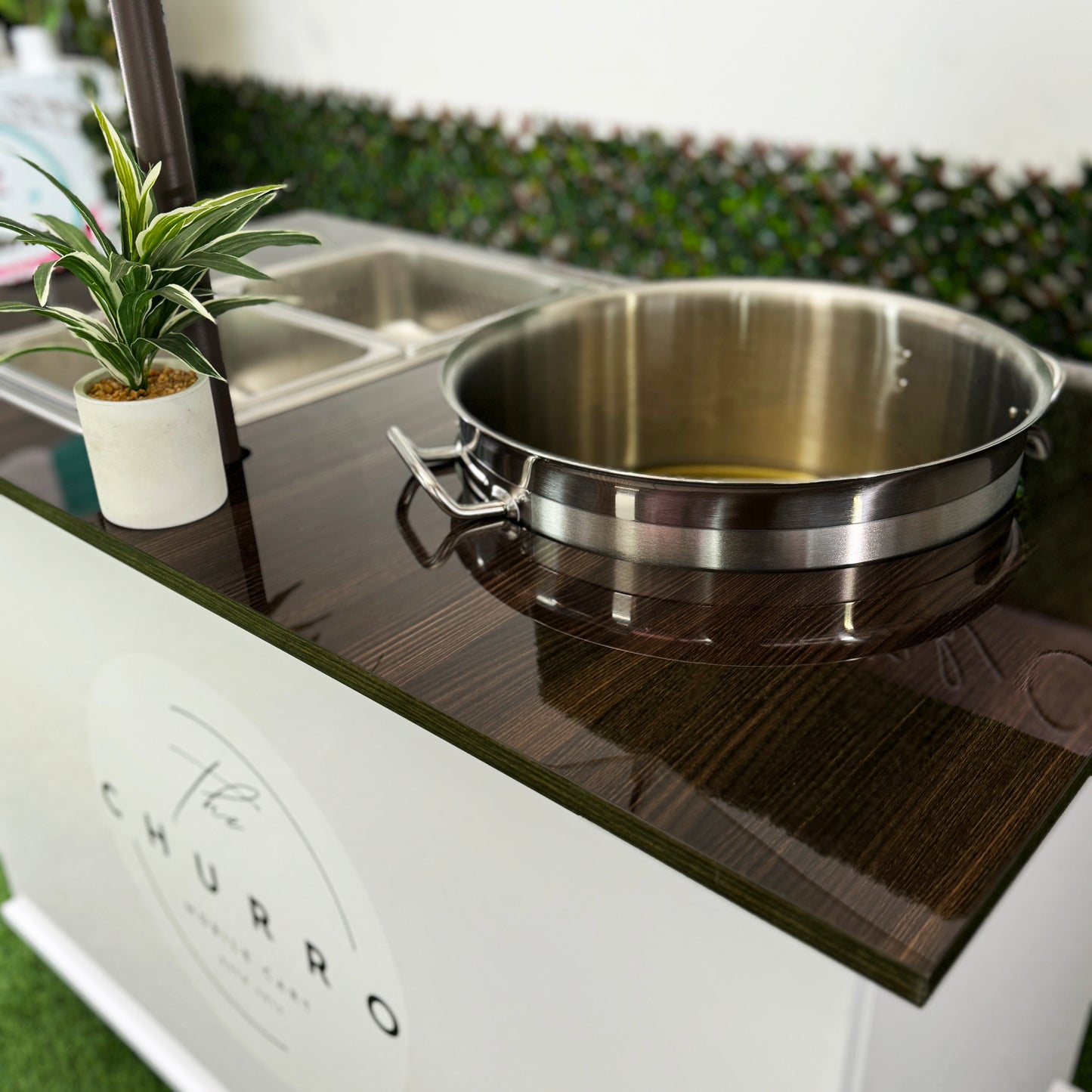 THE UNITE- CHURRO CART