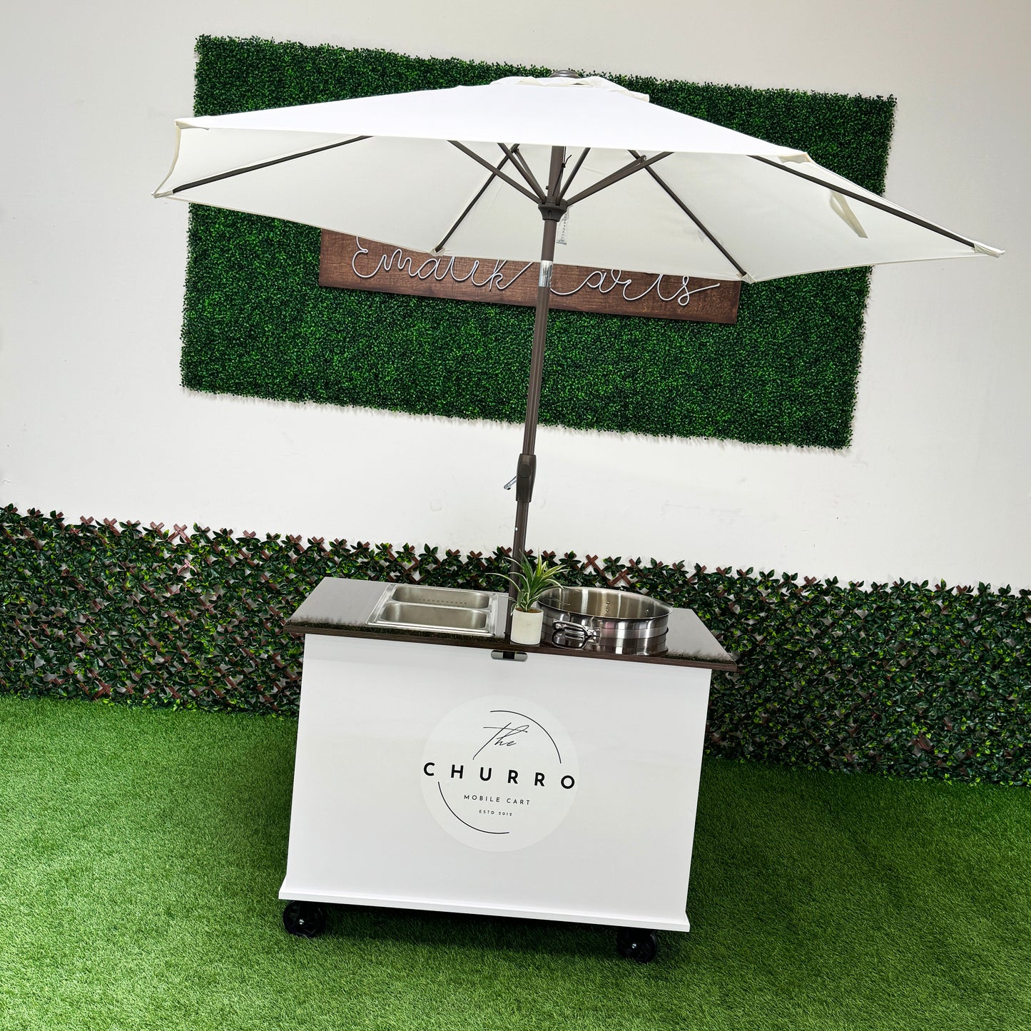 THE UNITE- CHURRO CART
