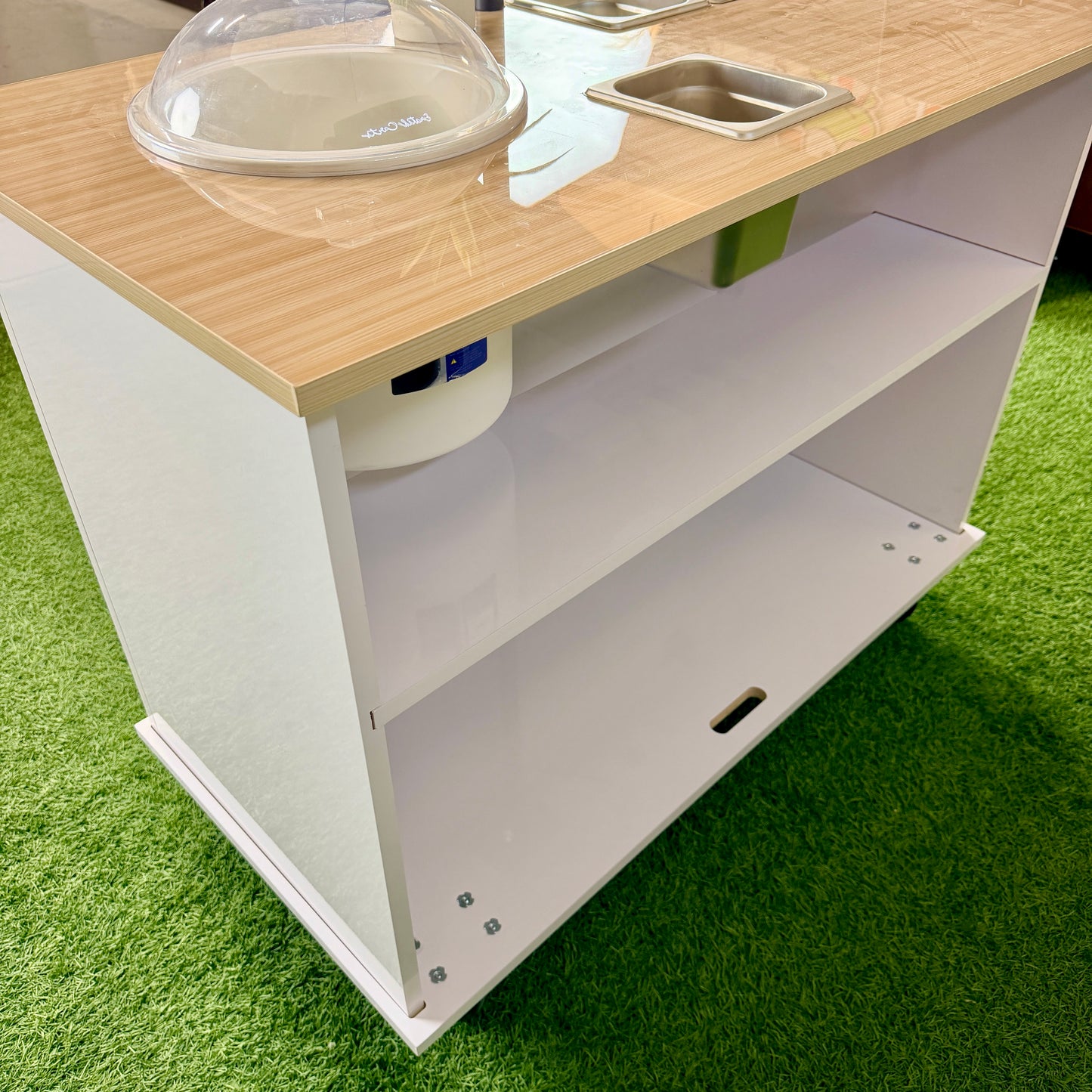 LUXURY CLASSY- White Body 4ft Cart with Premium Glossy Materials